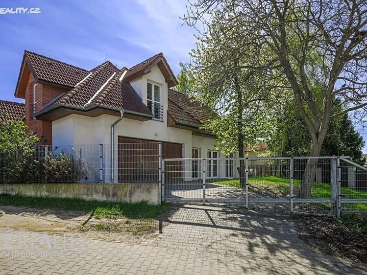 Prodej vily 300 m², pozemek 1 300 m² - foto 7