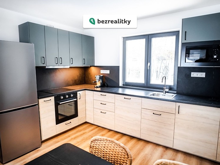 Prodej rodinného domu 195 m², pozemek 571 m² - foto 4