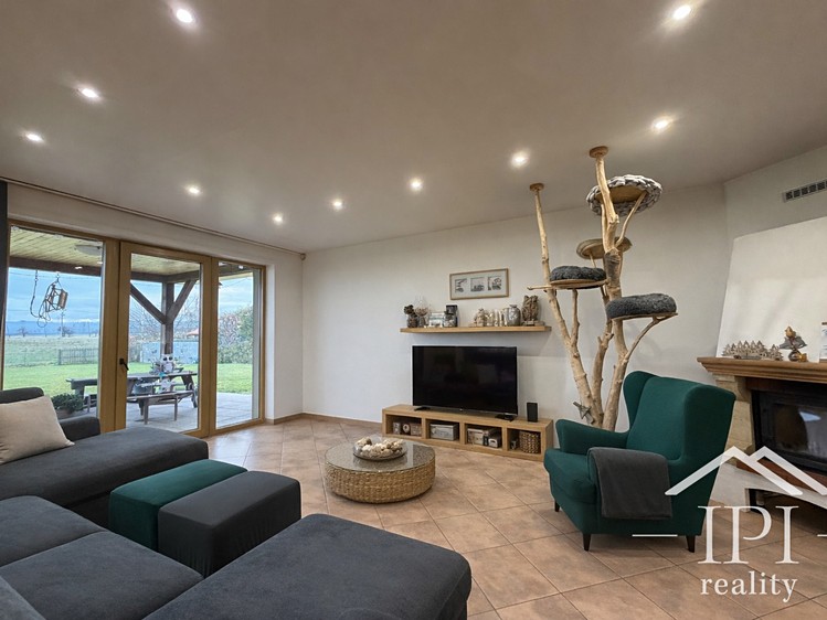 Prodej rodinného domu 223 m², pozemek 2 678 m² - foto 6