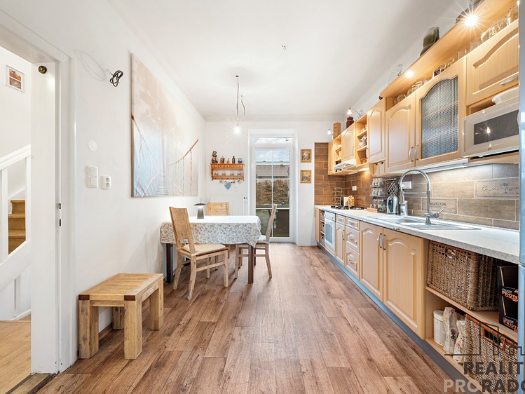 Prodej  rodinného domu 164 m², pozemek 656 m² - foto 3
