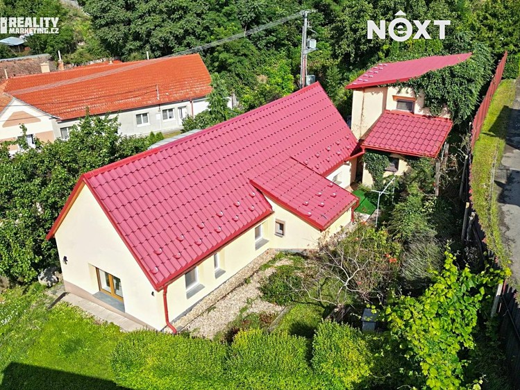 Prodej rodinného domu 120 m², pozemek 593 m² - foto 1