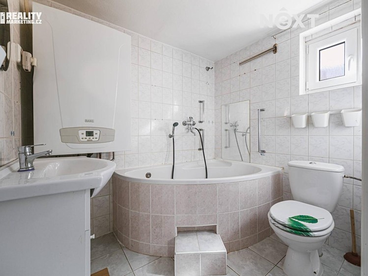 Prodej rodinného domu 120 m², pozemek 593 m² - foto 6