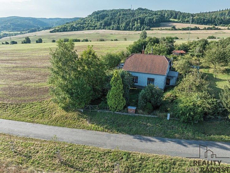 Prodej rodinného domu 100 m², pozemek 3 004 m² - foto 6