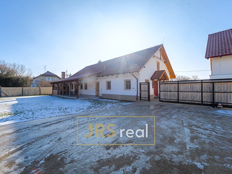 Prodej rodinného domu 187 m², pozemek 2 699 m² - foto 5