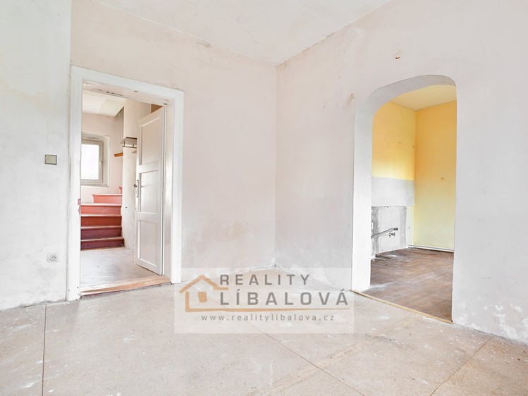 Prodej rodinného domu 124 m², pozemek 1 807 m² - foto 7