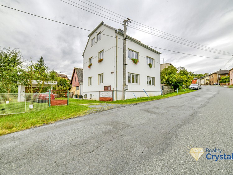Prodej rodinného domu 450 m², pozemek 916 m² - foto 5