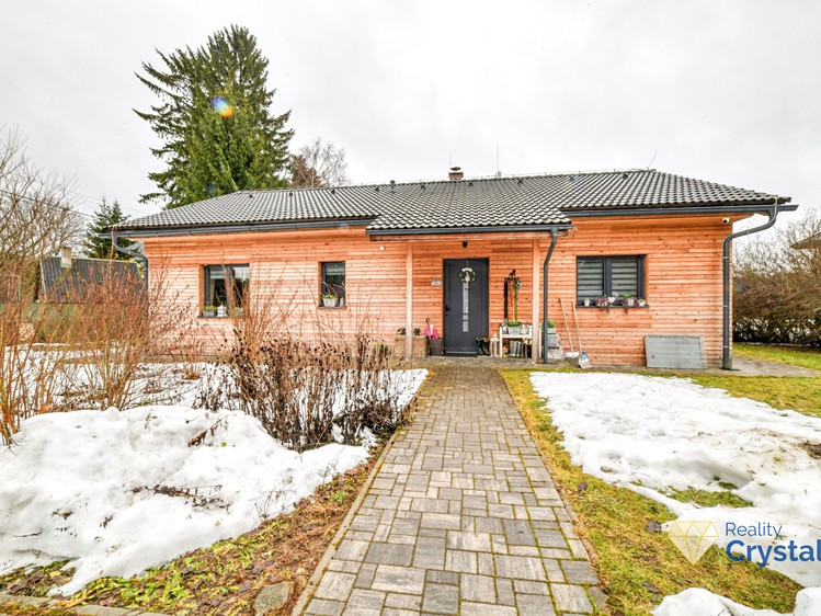 Prodej rodinného domu 110 m², pozemek 2 233 m² - foto 1