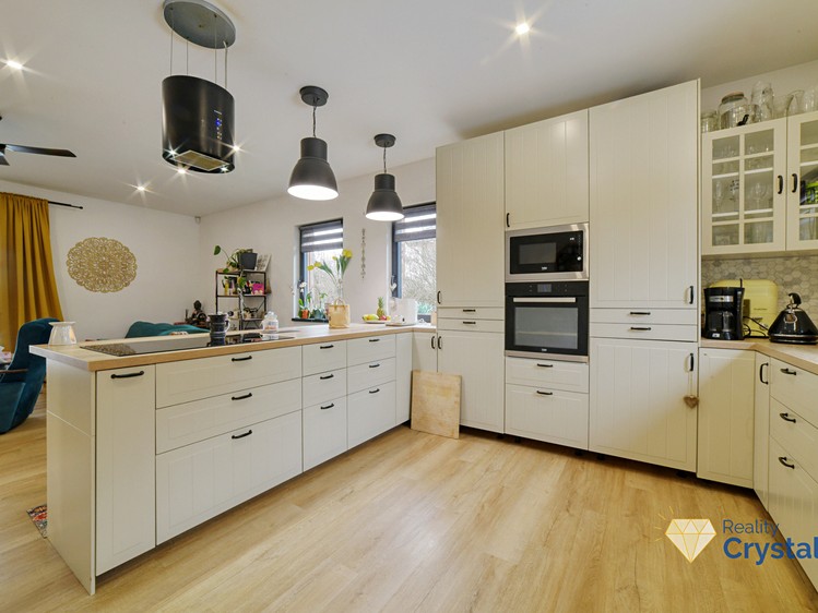 Prodej rodinného domu 110 m², pozemek 2 233 m² - foto 7