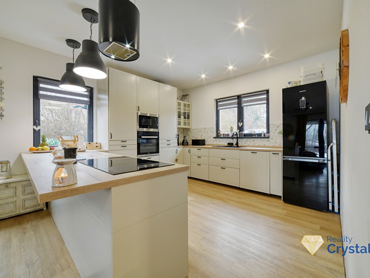 Prodej rodinného domu 110 m², pozemek 2 233 m² - foto 6