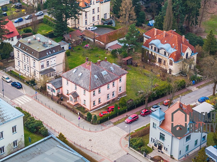 Prodej rodinného domu 225 m², pozemek 931 m² - foto 7