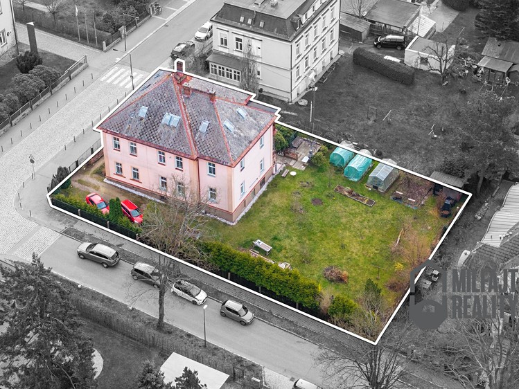 Prodej rodinného domu 225 m², pozemek 931 m² - foto 8