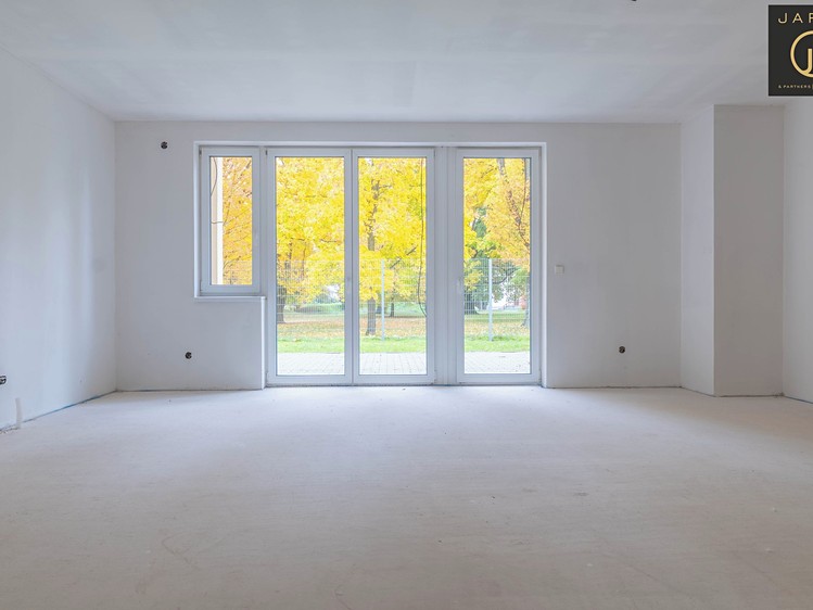 Prodej rodinného domu 187 m², pozemek 282 m² - foto 3