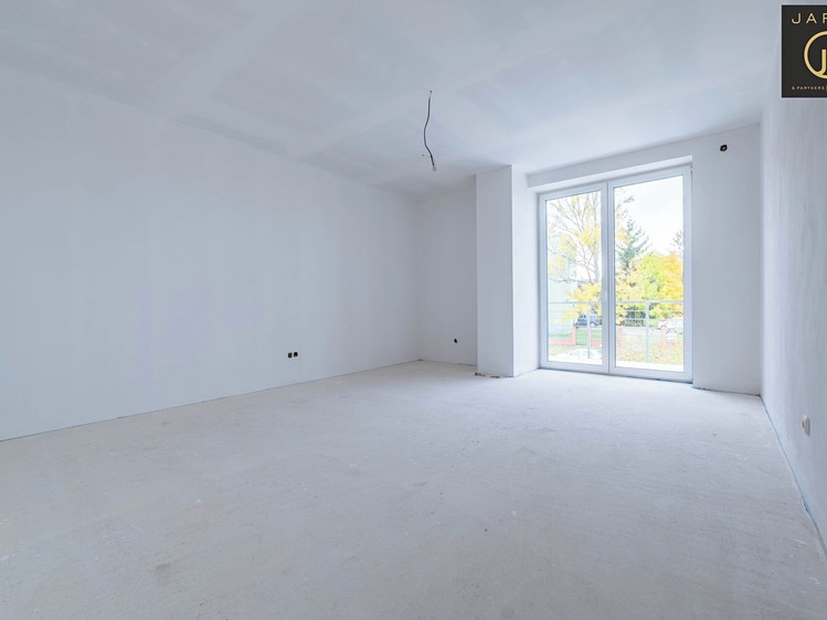 Prodej rodinného domu 187 m², pozemek 282 m² - foto 7