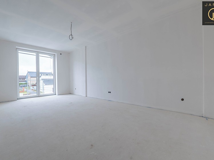 Prodej rodinného domu 185 m², pozemek 345 m² - foto 4