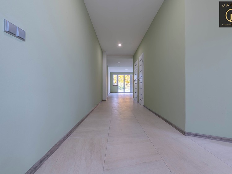 Prodej rodinného domu 178 m², pozemek 295 m² - foto 8