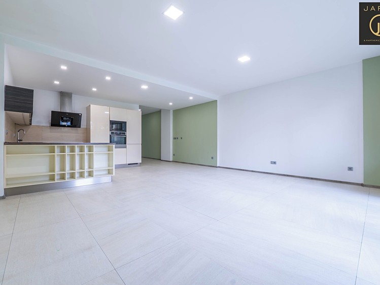 Prodej rodinného domu 178 m², pozemek 295 m² - foto 7