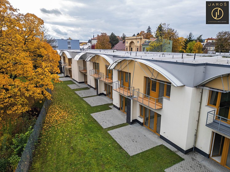 Prodej rodinného domu 178 m², pozemek 295 m² - foto 5