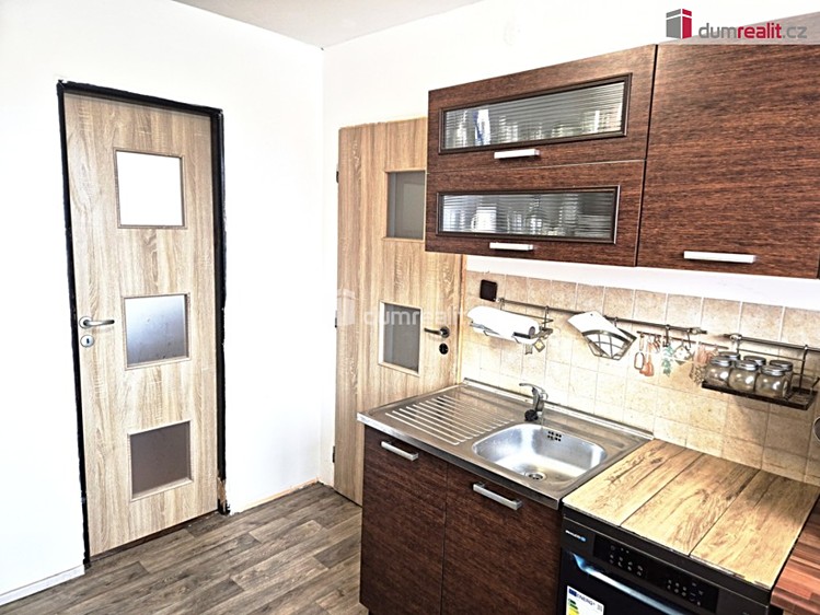 Prodej rodinného domu 120 m², pozemek 100 m² - foto 4