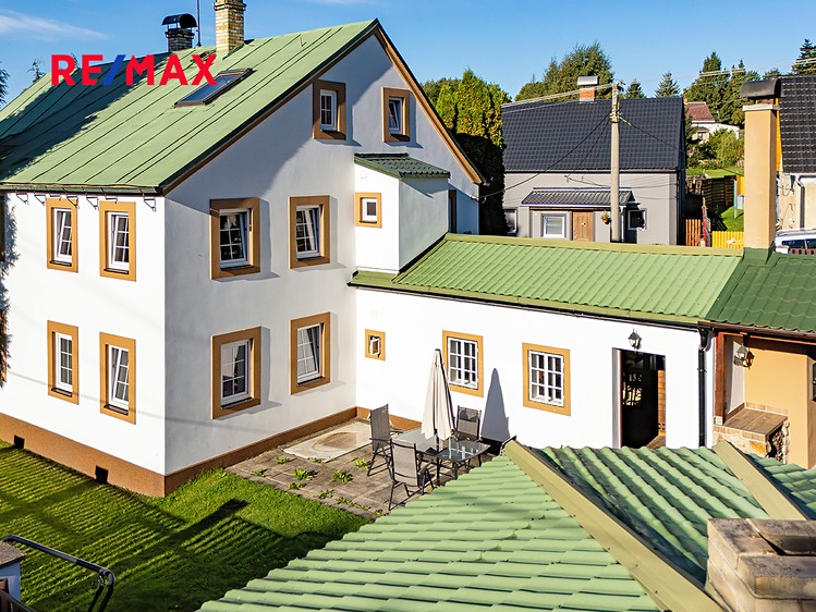 Prodej rodinného domu 265 m², pozemek 150 m² - foto 4