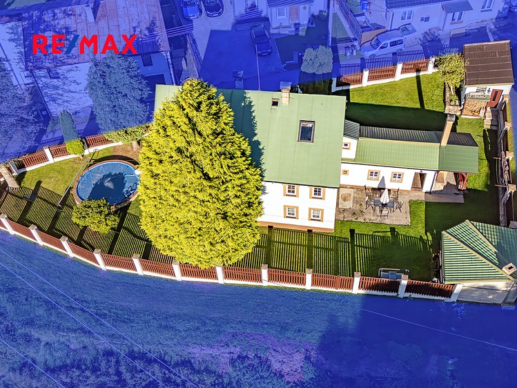 Prodej rodinného domu 265 m², pozemek 150 m² - foto 5