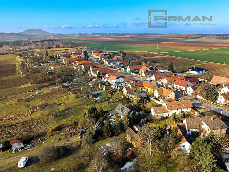 Prodej rodinného domu 400 m², pozemek 1 899 m² - foto 7