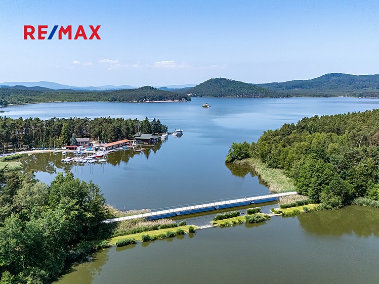 Prodej  vícegeneračního domu 611 m², pozemek 679 m² - foto 3