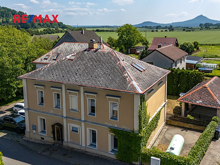Prodej  vícegeneračního domu 611 m², pozemek 679 m² - foto 4
