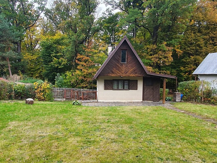 Prodej chaty 48 m², pozemek 371 m² - foto 1