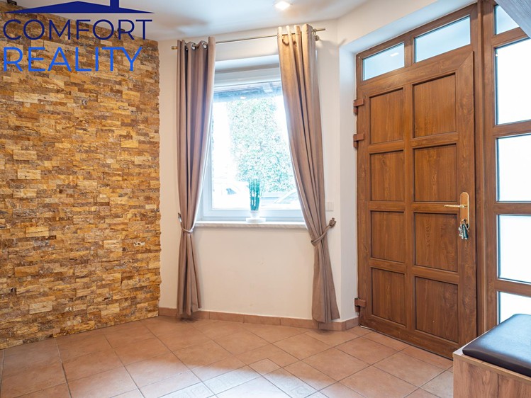 Prodej rodinného domu 300 m², pozemek 2 490 m² - foto 5