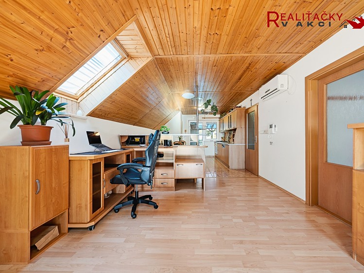 Prodej  rodinného domu 93 m², pozemek 305 m² - foto 4