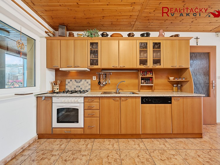Prodej  rodinného domu 93 m², pozemek 305 m² - foto 7