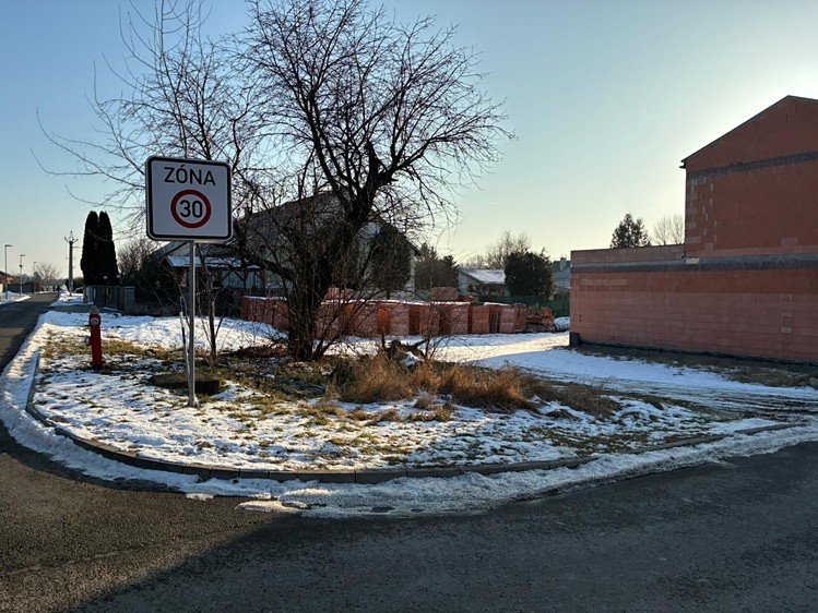 Prodej rodinného domu 143 m², pozemek 465 m² - foto 2