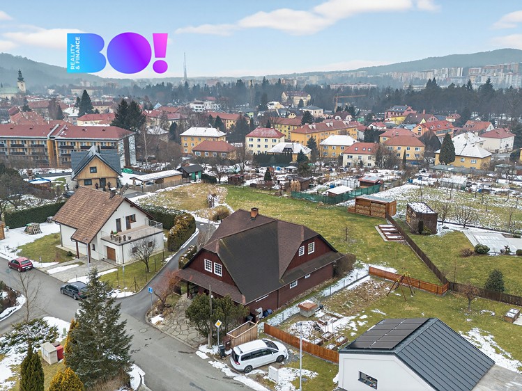Prodej rodinného domu 280 m², pozemek 446 m² - foto 3