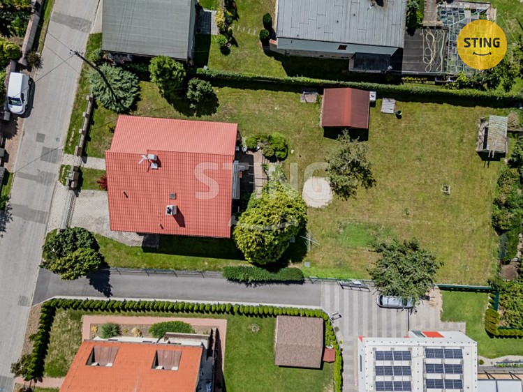 Prodej vily 300 m², pozemek 599 m² - foto 2