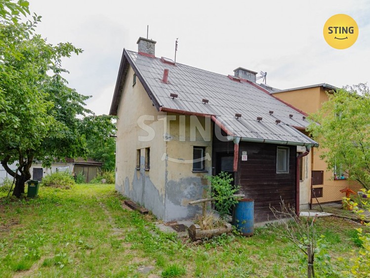 Prodej rodinného domu 110 m², pozemek 680 m² - foto 2