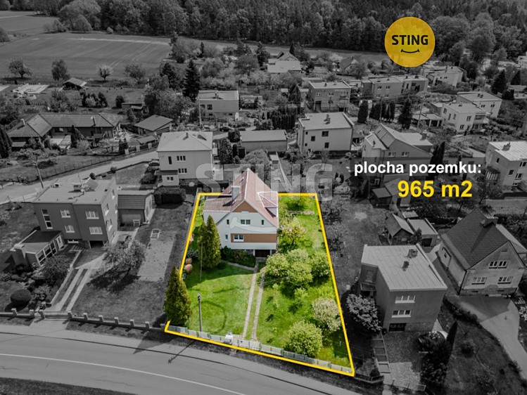 Prodej rodinného domu 240 m², pozemek 965 m² - foto 1