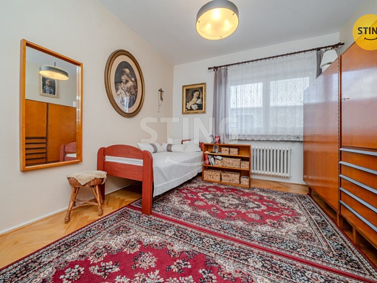 Prodej rodinného domu 240 m², pozemek 965 m² - foto 7