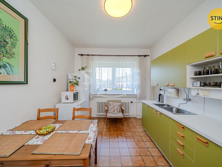 Prodej rodinného domu 240 m², pozemek 965 m² - foto 6