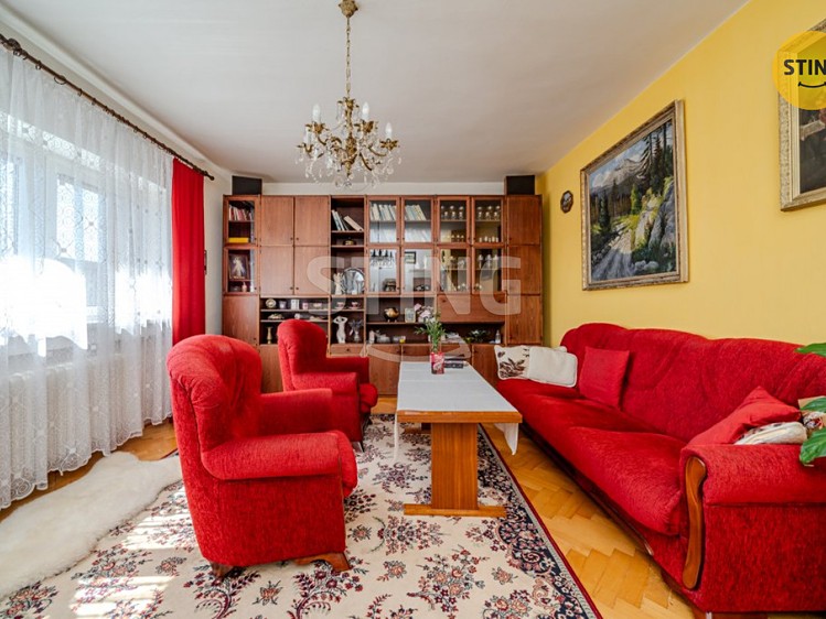 Prodej rodinného domu 240 m², pozemek 965 m² - foto 8