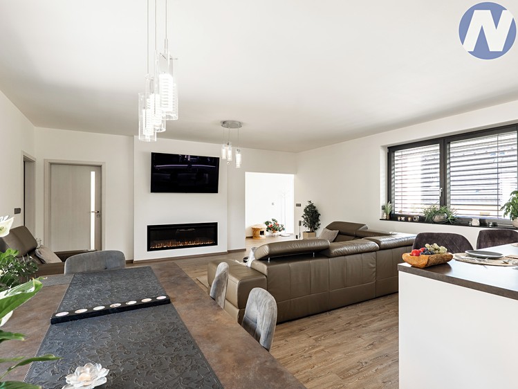 Prodej rodinného domu 134 m², pozemek 1 546 m² - foto 7