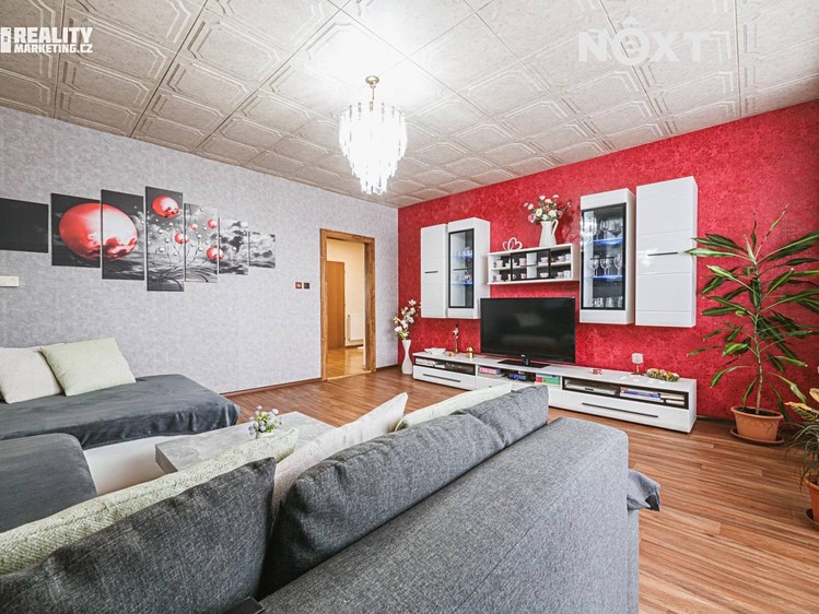 Prodej rodinného domu 300 m², pozemek 1 427 m² - foto 3