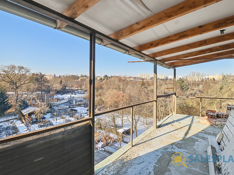 Prodej rodinného domu 470 m², pozemek 687 m² - foto 6