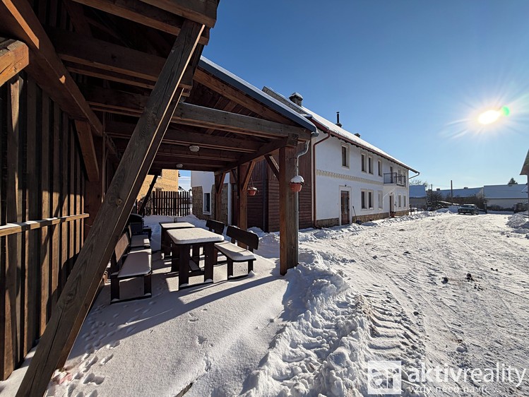 Prodej zemědělské usedlosti 283 m², pozemek 9 289 m² - foto 8