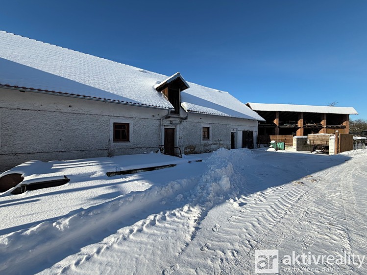 Prodej zemědělské usedlosti 283 m², pozemek 9 289 m² - foto 5