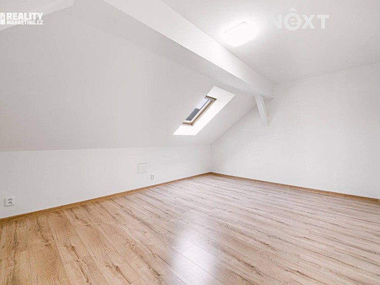 Prodej  rodinného domu 160 m², pozemek 364 m² - foto 4
