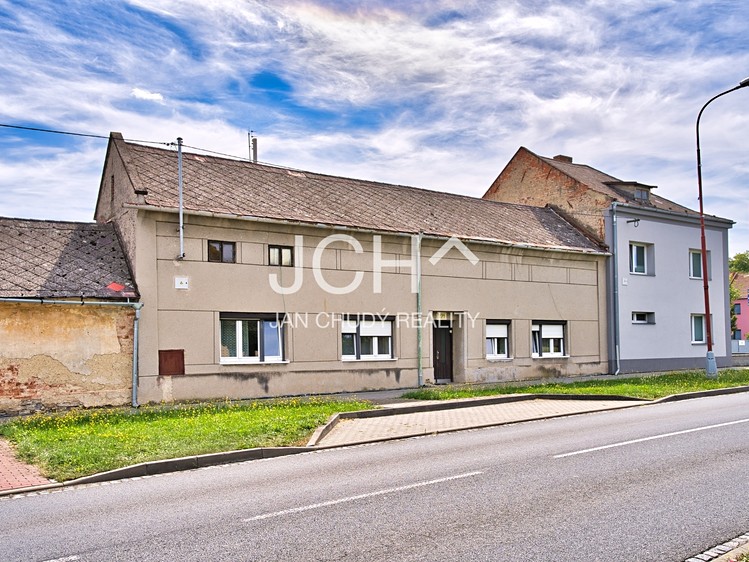 Prodej rodinného domu 84 m², pozemek 203 m² - foto 1