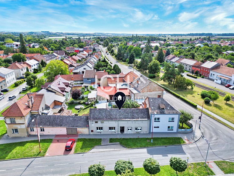 Prodej rodinného domu 84 m², pozemek 203 m² - foto 3