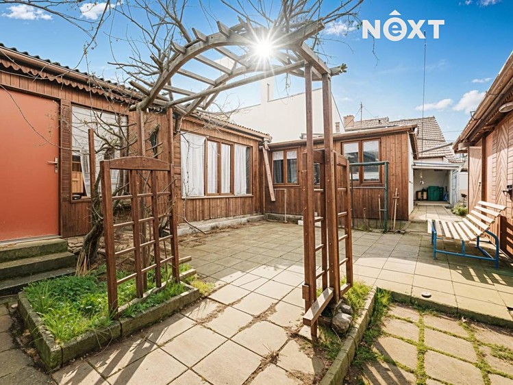 Prodej rodinného domu 100 m², pozemek 686 m² - foto 2