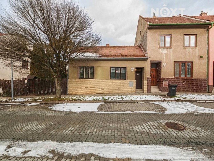 Prodej rodinného domu 120 m², pozemek 262 m² - foto 1