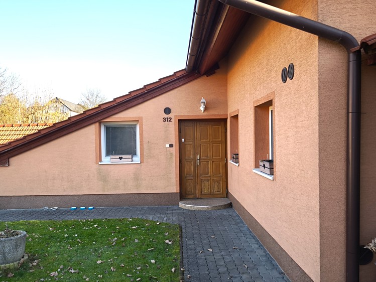 Prodej  rodinného domu 172 m², pozemek 841 m² - foto 4